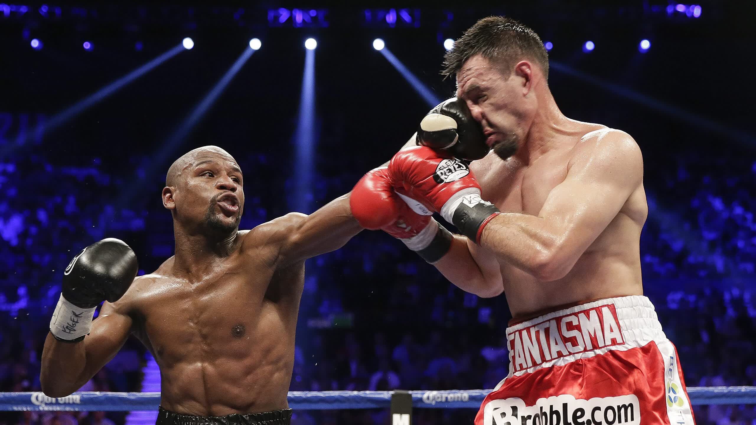 电竞之神归来!Faker空降篮网主场破纪录,全场观众沸腾如海啸